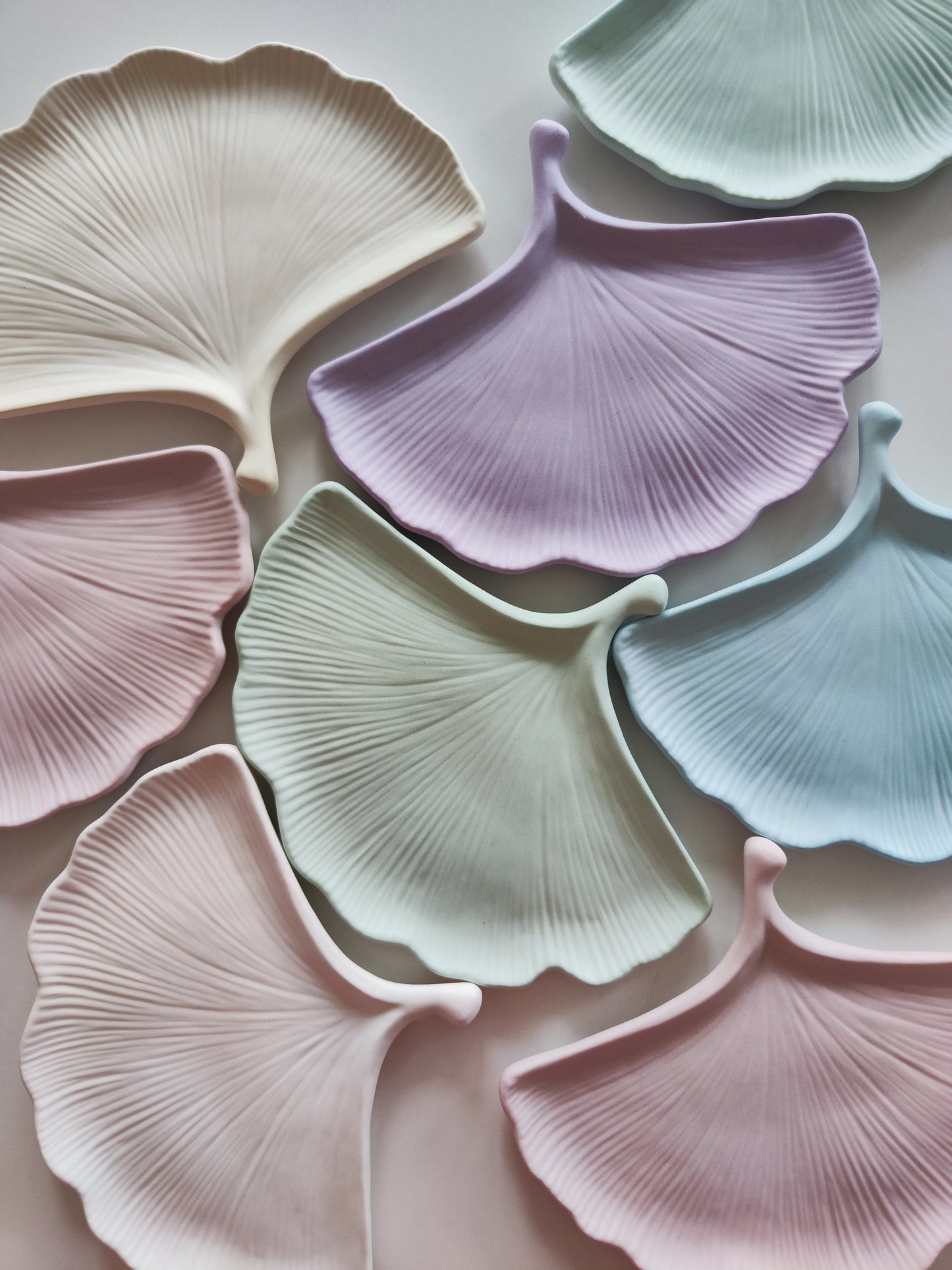 Pastel Gingko Leaf Trinket Tray