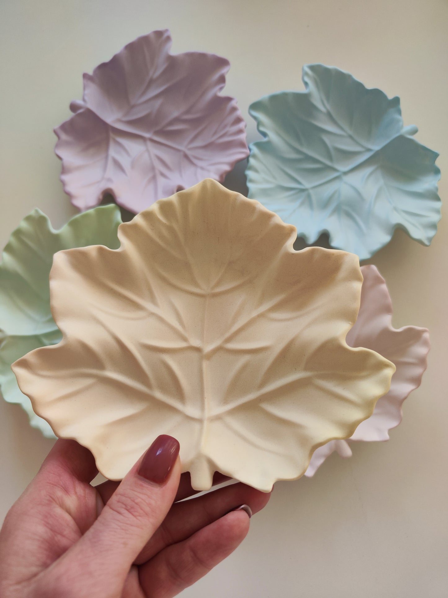 Pastel Leaf Trinket Tray